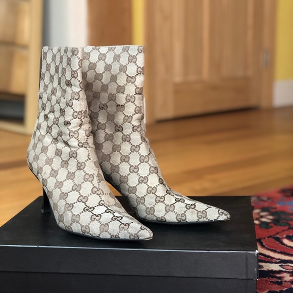 Gucci Shoes - 💥SOLD💥 Authentic Gucci Logo Ankle Boot